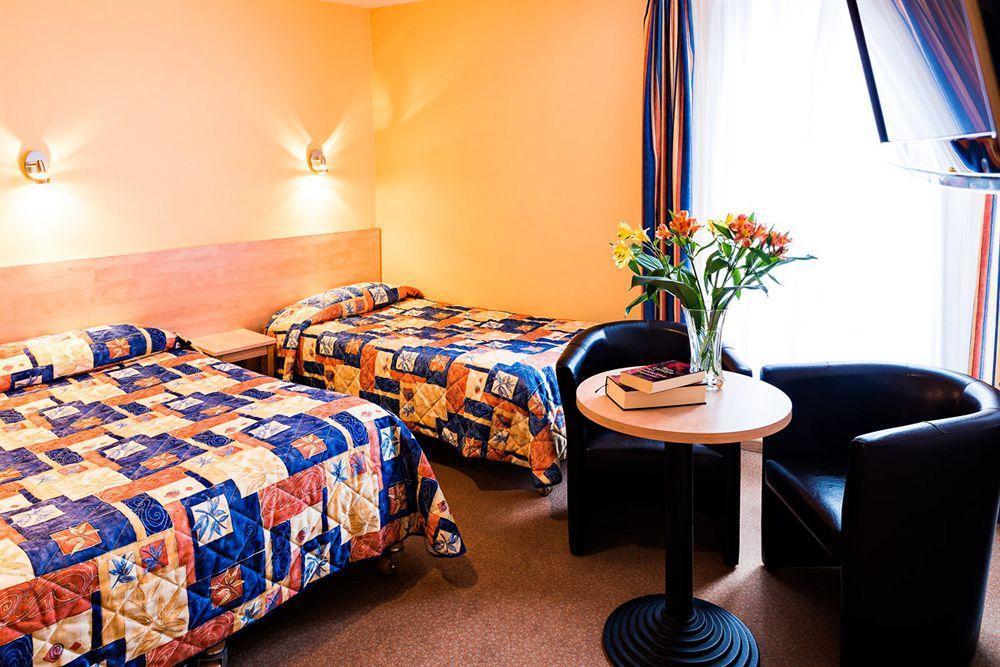 Hotel Panoramic Bagnères-de-Luchon Екстериор снимка