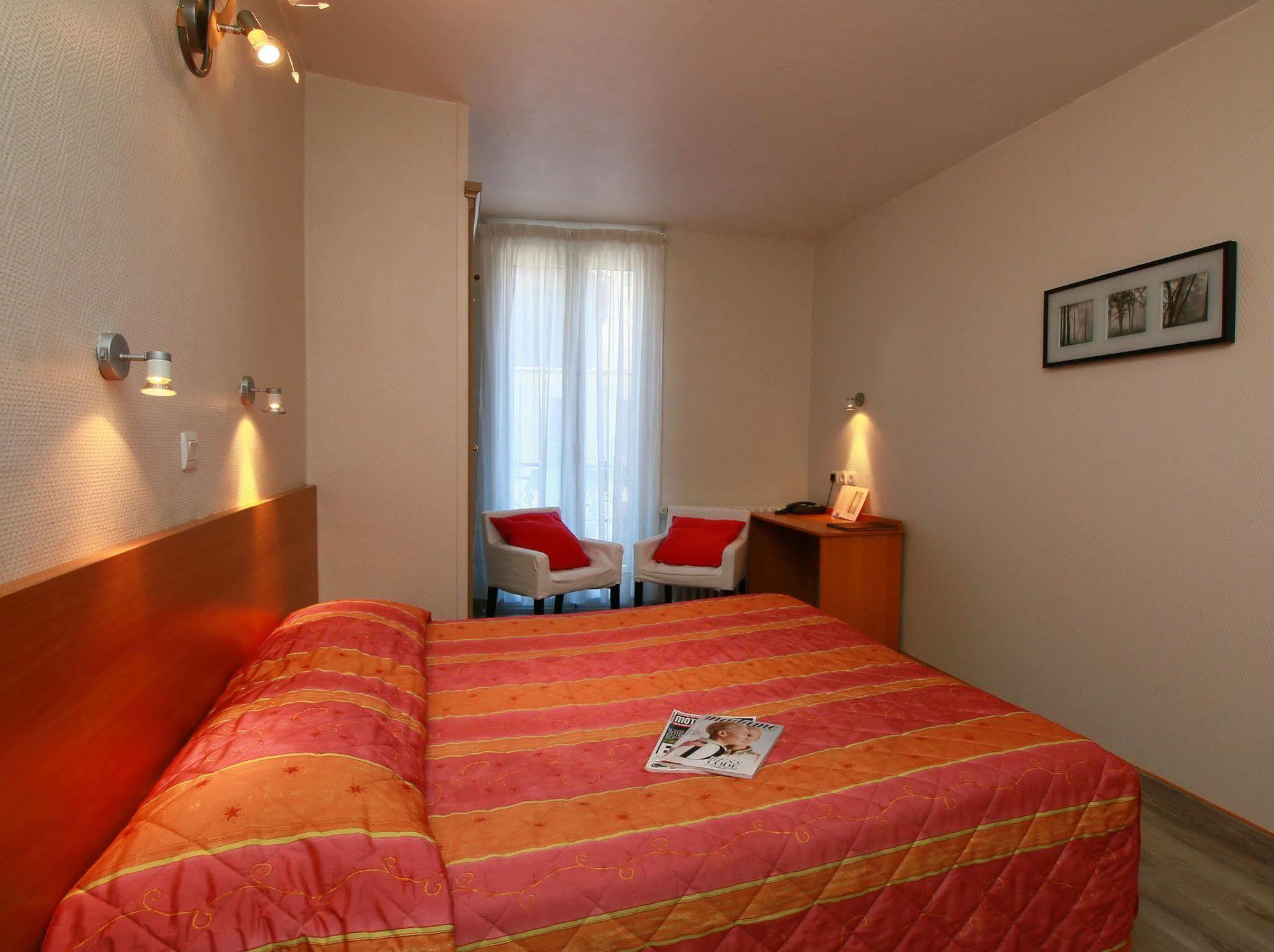 Hotel Panoramic Bagnères-de-Luchon Екстериор снимка