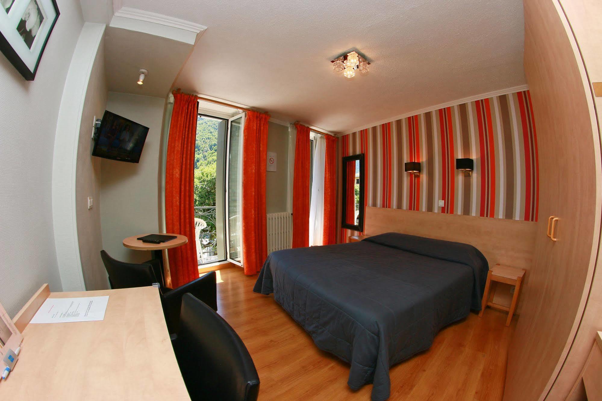 Hotel Panoramic Bagnères-de-Luchon Екстериор снимка