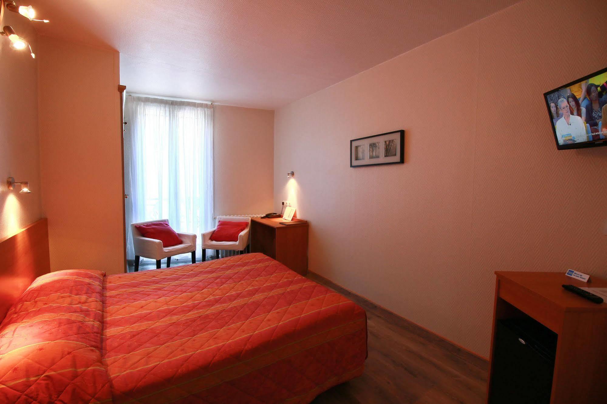 Hotel Panoramic Bagnères-de-Luchon Екстериор снимка