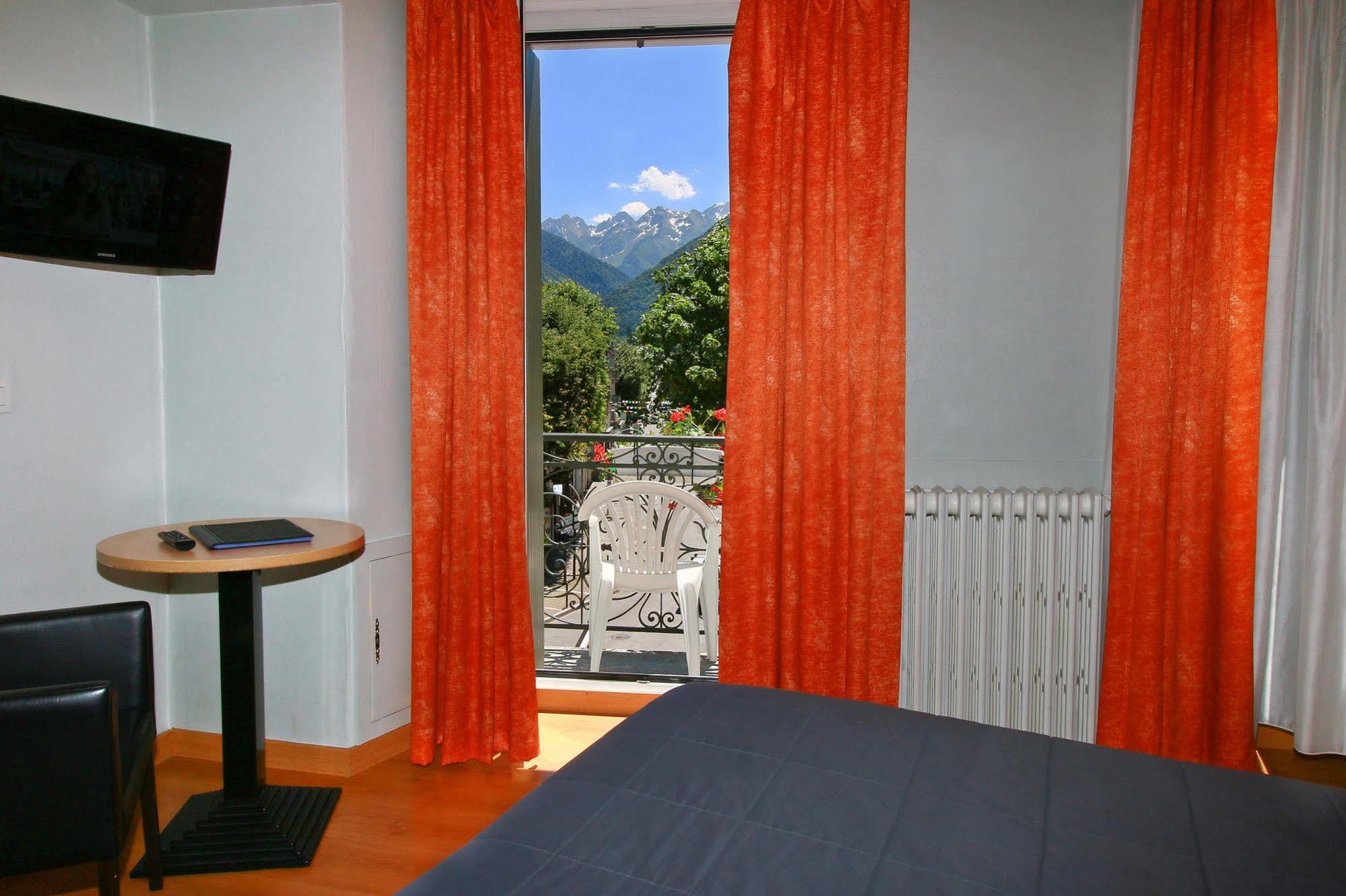 Hotel Panoramic Bagnères-de-Luchon Екстериор снимка