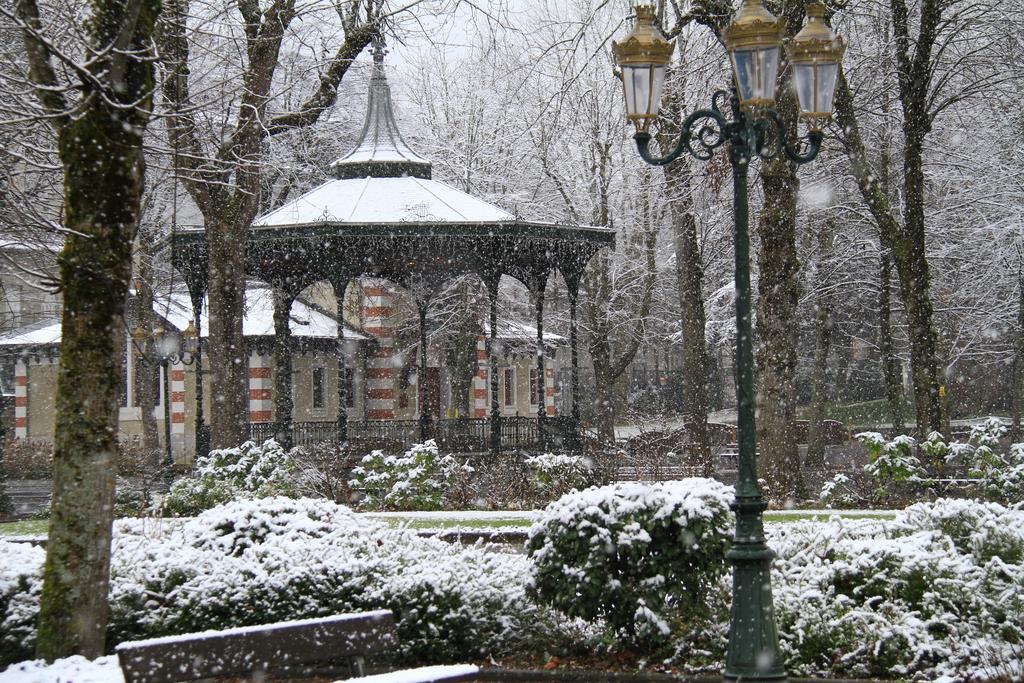 Hotel Panoramic Bagnères-de-Luchon Екстериор снимка